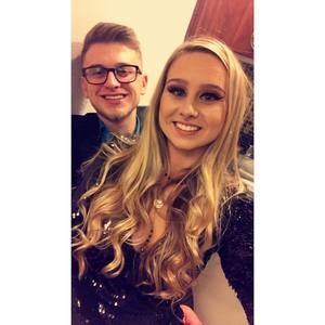 Meet your Posher, Kayla